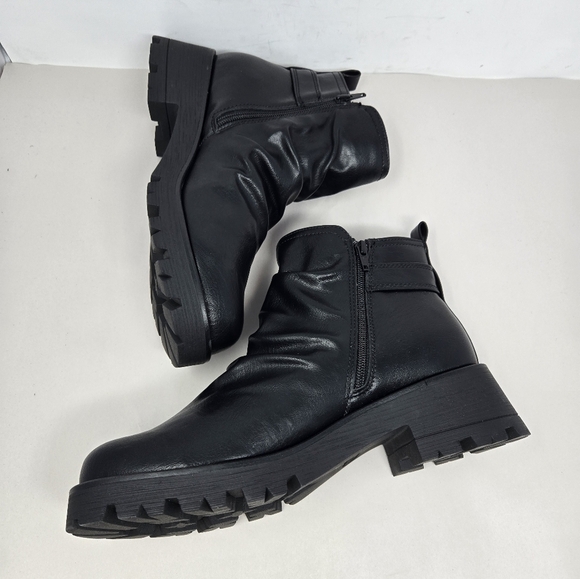 Euro Soft-Sofft Ariya Ankle Boots Sz 9.5 & 11 Slouchy Faux Black Leather Casual - Picture 5 of 12